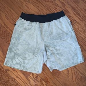 Fabletic- fundamental shorts